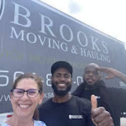 Latest review image uploaded by customer for Brooks Moving & Hauling.