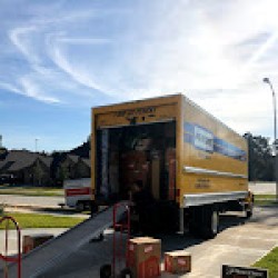 Latest review image uploaded by customer for Helping Hand Movers Naples, LLC.